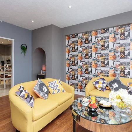 Gorgeous 3-Bed Flat, 15 Minutes To City Centre Edinburg Exteriör bild