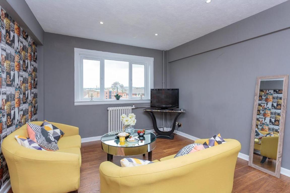 Gorgeous 3-Bed Flat, 15 Minutes To City Centre Edinburg Exteriör bild