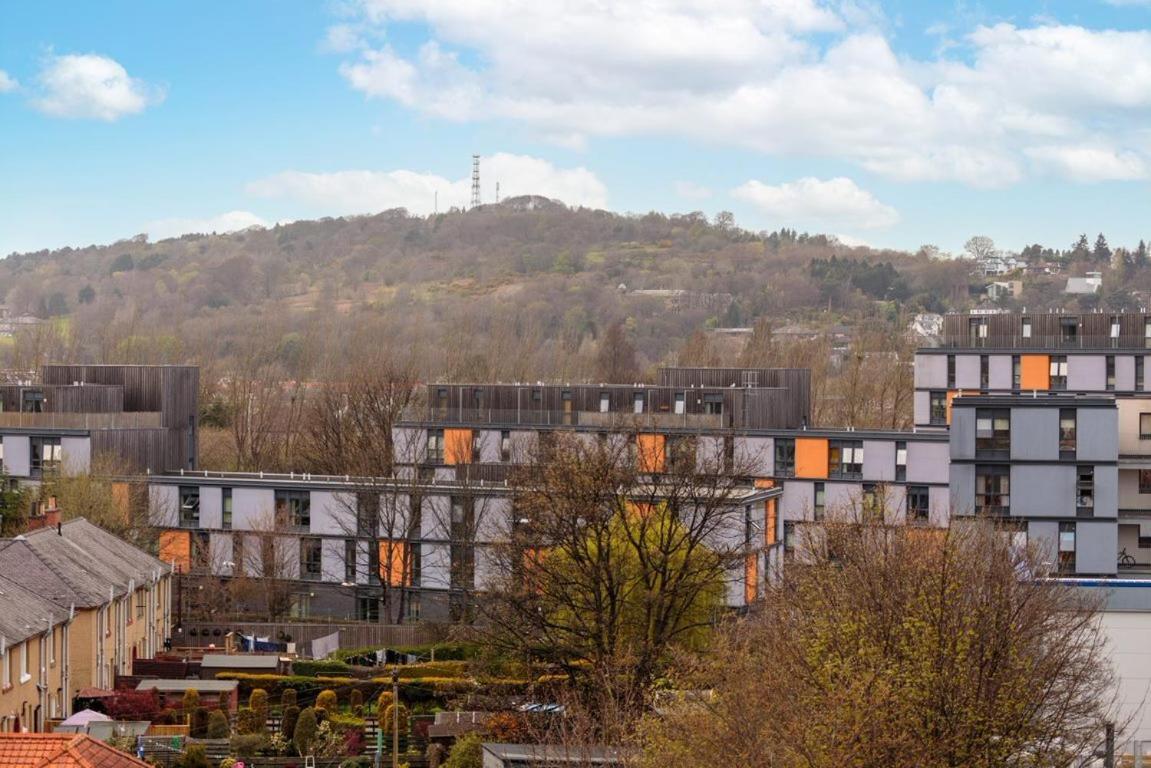 Gorgeous 3-Bed Flat, 15 Minutes To City Centre Edinburg Exteriör bild
